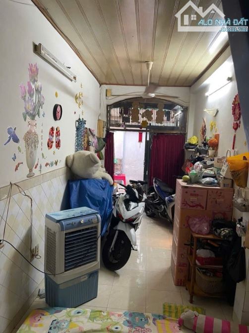 Giảm sốc 950tr! Nhà 3 tầng 27m2, MT tương lai – Nguyễn Thượng Hiền Q3 - 2