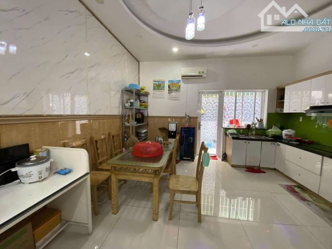 Bán nhà 1 trệt 2 lầu đẹp 260m2 Khu Dân Cư An Hòa TP Biên Hòa có 4,5 tỷ - 2