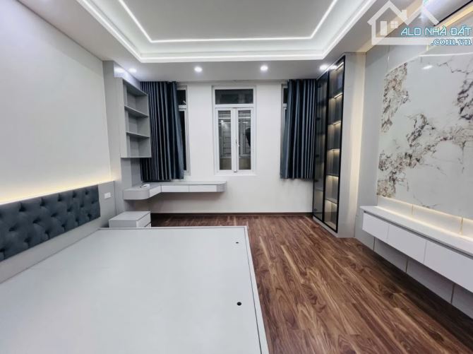 BÁN NHÀ HỒ TÙNG MẬU. Nhà mới: 5 tầng, full NỘI THẤT, DT: 30m, MT: 4m. GIÁ: 7,55 tỷ - 2