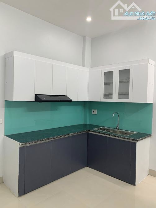 BÁN NHÀ ĐẸP 2.25 TỶ 3 TẦNG 51M2 ( HƯỚNG ĐÔNG ) NGÕ ĐƯỜNG KÊNH - 2