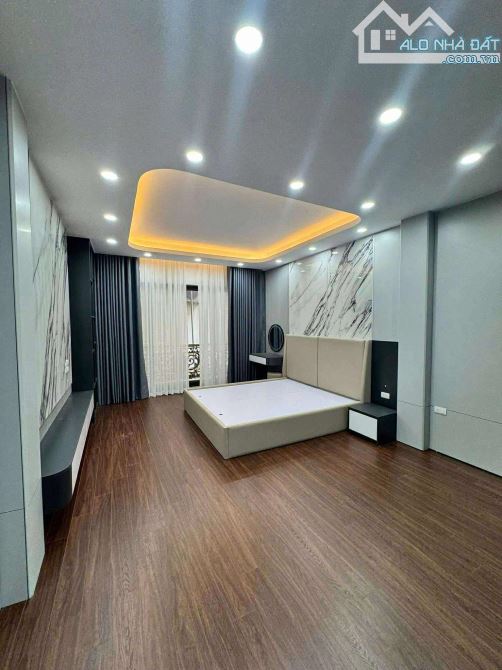 Độc quyền! Nguyễn Chí Thanh , ngõ thông, 35m ra ô tô, ngõ to, nhà mới, 41m2*5T - 2
