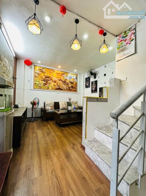 TẦM GIÁ HIẾM – NHÀ ĐẸP Ở NGAY – FULL NỘI THẤT - KHÁCH NHANH THÌ MUA ĐƯỢC Ạ - 2