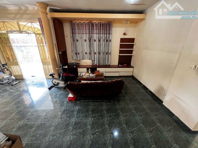 Biệt Thự đường Tân Trụ, P.15, Tân Bình, DT: 462m2, chỉ 35 tỉ 500tr - 2
