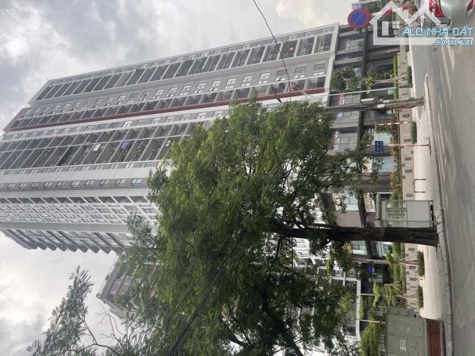 Bán nhà MP Đức Giang, gần 100m vỉa hè, đoạn kinh doanh đẹp nhất phố, giá đầu tư hơn 10 tỷ - 2