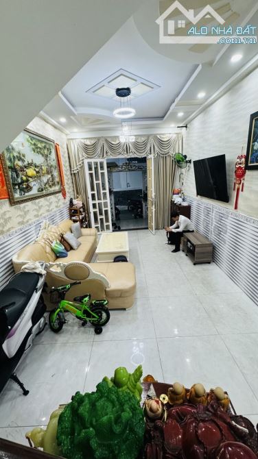 Bán nhà đẹp 3 tầng ,xe hơi đỗ cửa.Cao Lỗ,Quận 8.Giá 8.7 tỷ. - 2