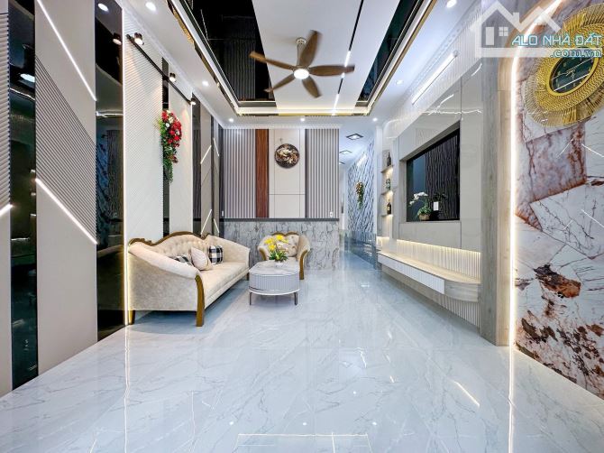 NHÀ TRỆT LẦU HẺM TỔ 3 Đ.NGUYỄN VĂN LINH CÓ SÂN RỘNG Ô TÔ GẦN ĐH Y DƯỢC, CHỢ BÀ BỘ - 2