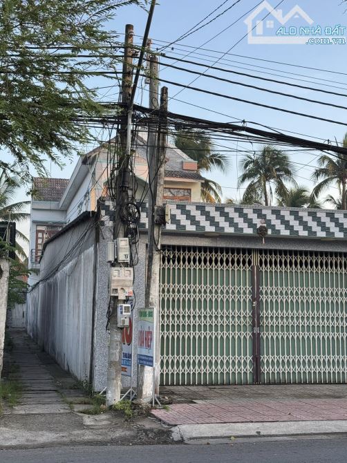 BÁN NHÀ MẶT TIỀN RỘNG – CÓ SÂN LÀM XƯỞNG – KHÔNG NGẬP, GẦN C.A THÀNH PHỐ - MỸ THO cũ 🏡 - 2