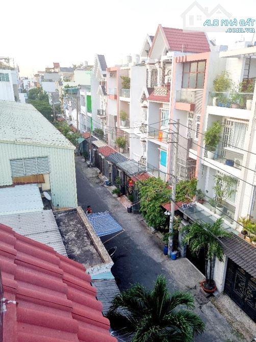 HIẾM – SIÊU PHẨM 5 TẦNG MỚI 100% – NGAY KHU VIP HƯƠNG LỘ 2 – HẺM 1 SẸC 8M –68M2 CHỈ 6 TỶ - 3