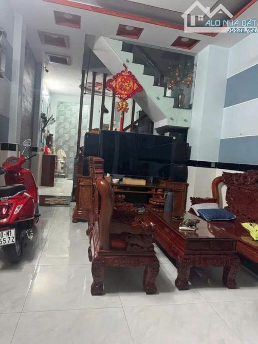 BÁN NHÀ NGAY TRUNG TÂM BÌNH TÂN, HẺM SỐ 2, DT 49M2, 4 TẦNG, 4PN, SỔ HỒNG RIÊNG - GIÁ CHỈ - 3