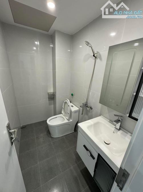 Bán nhà Yên Lãng Đống Đa, 53m2 * 5 tầng thang máy, MT 3,5M. Giá 15.5 tỷ - 3