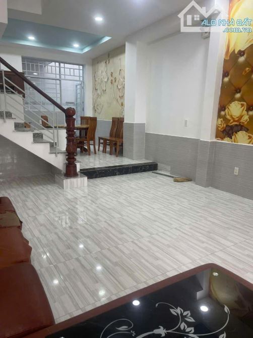 Mặt Tiền View Sông Vòm Thuật cách Hà Huy Giáp 100m,DT4.6 x 15, hẻm 8m, 3T, giá 5.5ty - 3