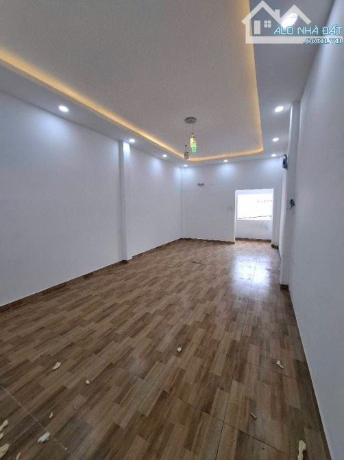 Bán gấp nhà mặt phố Hoàng Ngân, 8,5 tỷ, 89m2, 4PN, 3WC, nhà đẹp nổi bật quận 8 - 3