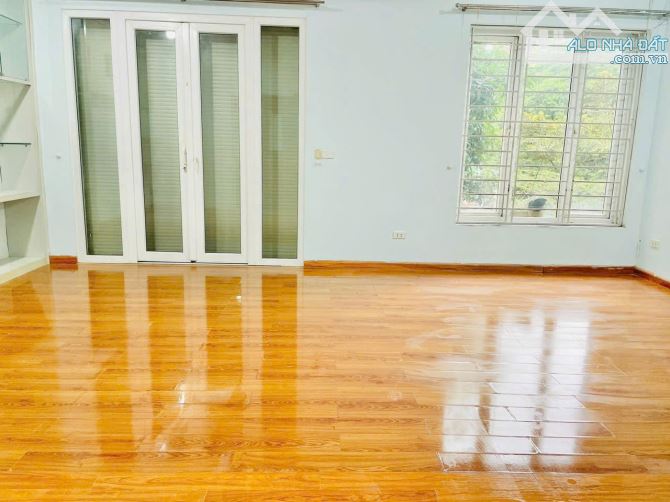 Cho thuê biệt thự Mỗ Lao - Hà Đông. DT 205m2, 4 tầng thang máy, full điều hòa. Ô tô đỗ cửa - 3