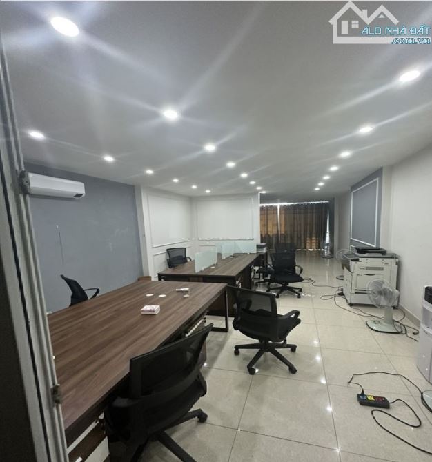 Cho thuê căn nhà phố Vũ Phạm Hàm, Diện tích 65m2 x 6,5 tầng thông sàn có Thang Máy - 3