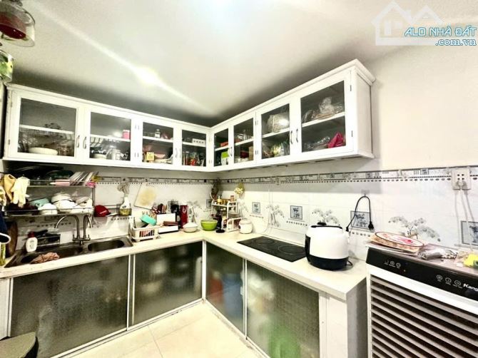 KHU VIP LÀNG ĐẠI HỌC, XÔ VIẾT NGHỆ TĨNH ,NGANG HIẾM 4M - VUÔNG VỨC - HOÀN CÔNG ĐỦ - 3