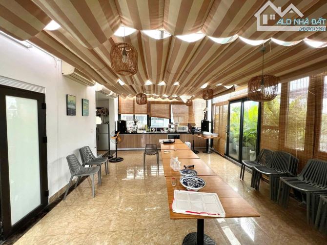 Bán gấp nhà phố Nguyễn Thị Định, Cầu Giấy DT 85m2, 9 tầng thang máy, 2 mặt tiền, ô tô - 3