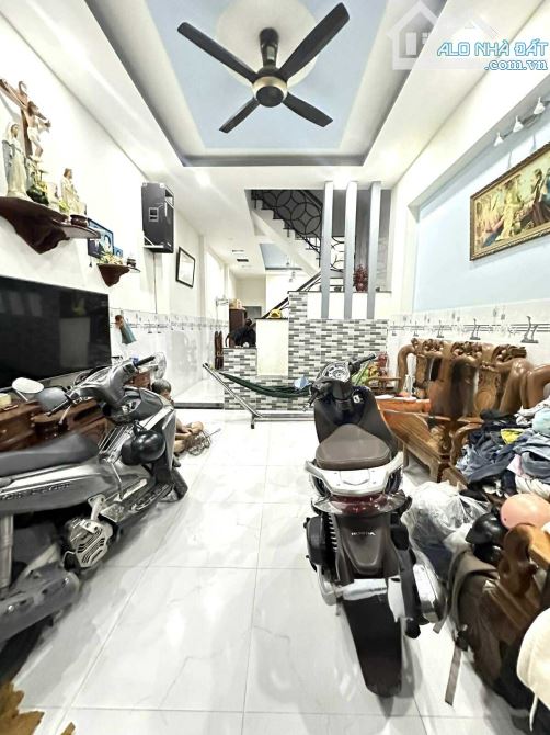 Ngay mã lò - lê văn Qưới- 73m2 - hẻm xe hơi - 3 phòng ngủ - nhỉnh 5 tỷ - 3