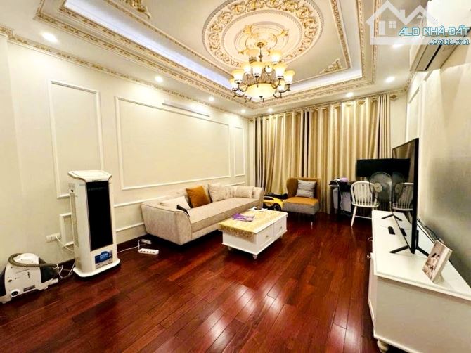 Bán Nhà Xuân Đỉnh - Xách Vali Về Ở Ngay - Khu Vực Phát Triển - Tiện Ích Ngập Tràn 40m2 - 3