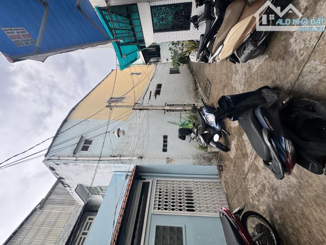 bán nhà Tôn Thất Thuyết P4 Q4 43.9m2 4 tầng chỉ 5.3 tỷ - 3