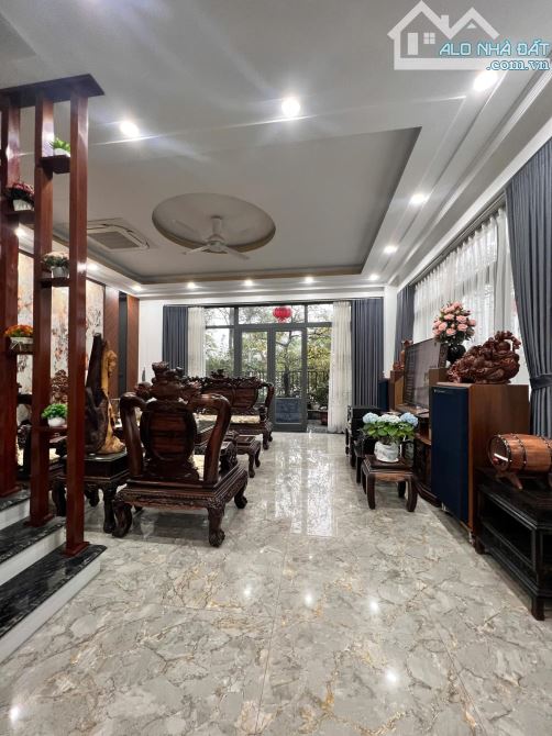 Biệt Thư Mỹ Đình Lô Góc - 3 Mặt Thoáng - 200m x 5 Tầng - Thang Máy - View Công Viên - 3