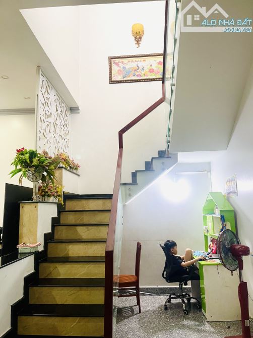 Bán BIỆT THỰ Mặt tiền đường số 10 LINH XUÂN THỦ ĐỨC DT: 185m2 Giá 10.5 Tỷ - 3