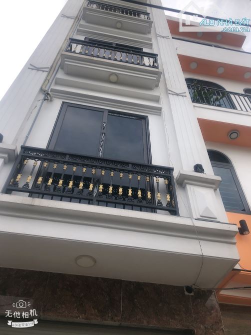 LÔ GÓC: 6T  3 THOÁNG SÁNG - THANG MÁY - 7 CHỖ ĐỖ CỬA - 3