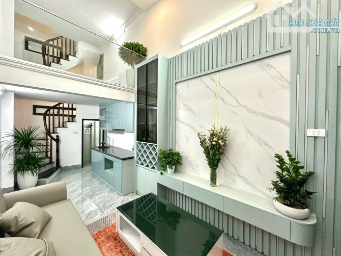 BÁN NHÀ ĐỊNH CÔNG THƯỢNG - SỔ VUÔNG - 30M ÔTÔ ĐỖ - NGÕ BÁC GÁC 4 tầng x MT3m GIÁ 4.85 TỶ - 3