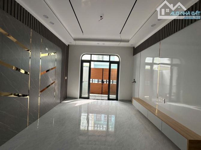 Bán nhà 1T1L mới tinh, SR,TC, gần GX Thuận Hoà – Tân Phong, chỉ 3 tỷ 650 - 3