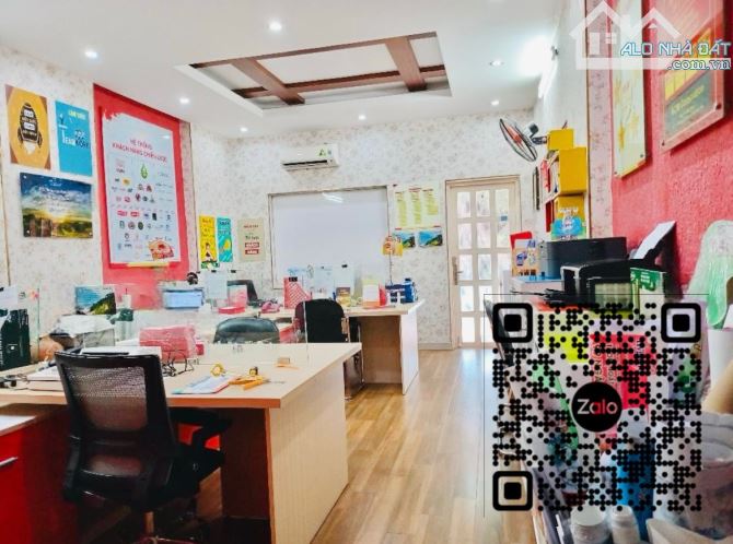 Cạnh Aeon Mall Bình Tân - View công viên - 4 tầng - 4,5m x 20m - 4PN - Tiện kinh doanh - 3