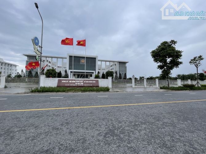 BÁN ĐẤT TRÂU QUỲ GIA LÂM-PHÂN LÔ VỈA HÈ-THÔNG THOÁNG- 52m2-MT4,5m-10,8 tỷ - 3