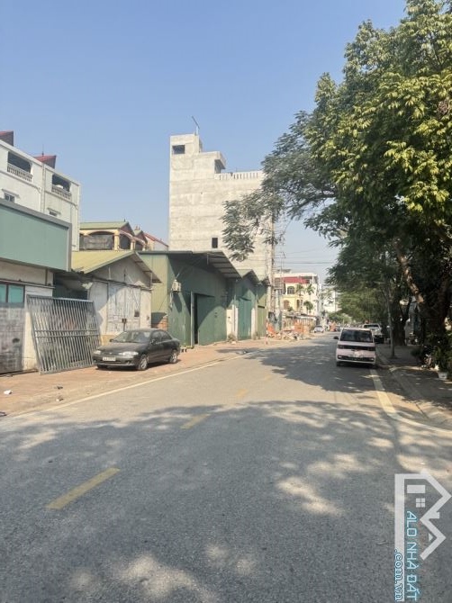 ĐẤT ĐẸP MẶT PHỐ HOA ĐỘNG CỰ KHỐI - VỈA HÈ - Ô TÔ TRÁNH - XÂY TOÀ NHÀ VĂN PHÒNG CỰC ĐẸP - 3