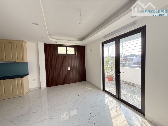 CỔ NHUẾ -37 M x 6 TẦNG - THANG MÁY- NHỈNH 8 TỶ - FULL ĐỒ - NHÀ DÂN XÂY- NGÕ NÔNG. - 3