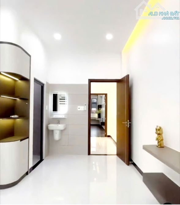 BÁN NHÀ MỚI 4 TẦNG MẶT TIỀN ĐƯỜNG NGUYỄN TRIỆU LUẬT- BÌNH TÂN CHỈ 2 TỶ NHẬN NHÀ  NGAY - 3