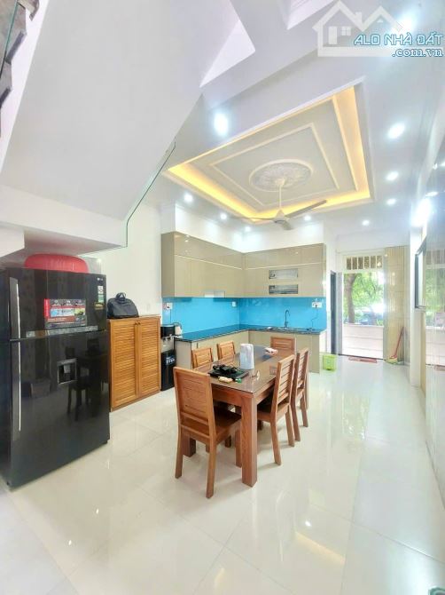 KDC PHÚ HỒNG THỊNH 10 – ĐƯỜNG 12M – NHÀ 3 TẦNG KIÊN CỐ – CHỦ ĐỂ LẠI FULL NỘI THẤ - 3