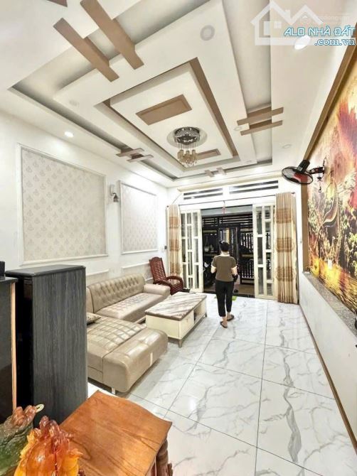 Bán nhà HXH 1/ đường Nghĩa Phát - Cách mặt tiền chỉ 30m. DT: 4x13m [CN: 52m2]. Chỉ 6.1 tỷ - 3