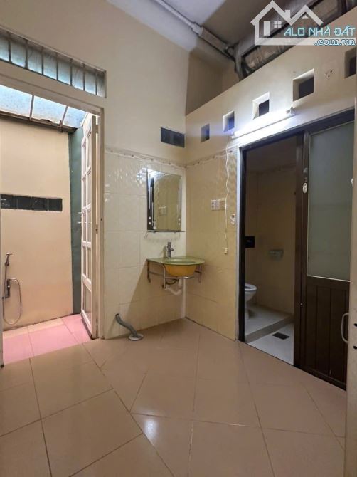 Bán nhà mặt tiền đường số 9,P.4,Q.8,dt: 4 x 15 nhà xây 3 lầu 7 Tỷ 78. - 3
