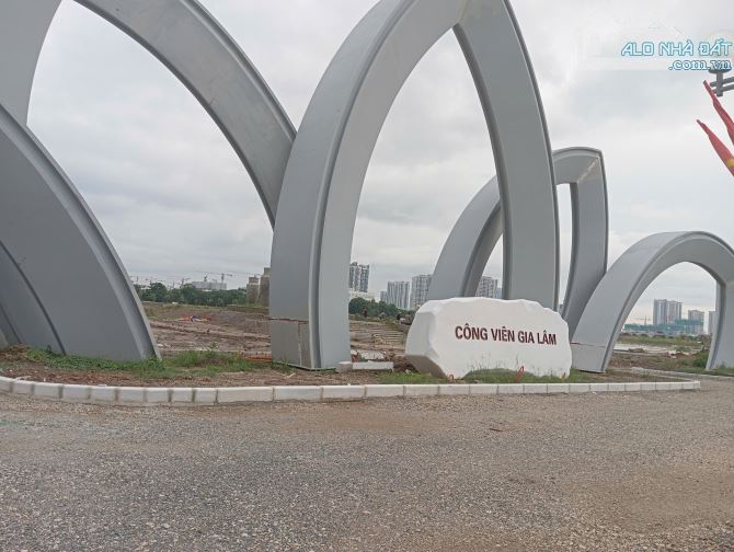 💥 NHÀ ĐẸP 4 TẦNG TẠI_ CỔ BI_TRÂU QUỲ-GIA LÂM- Ô TÔ ĐỖ CỬA - CÔNG NĂNG ĐẦY ĐỦ - VỊ TRÍ ĐỊA - 3