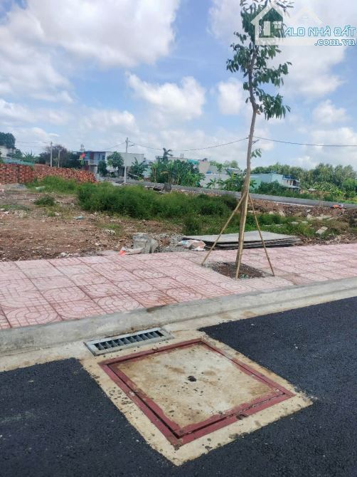 BÁN LÔ GÓC 2 MẶT TIỀN ĐẤT TX25 QUẬN 12 GIÁ F0 ĐƯỜNG 20M - 3