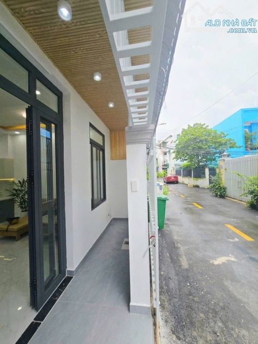 🏡 NHÀ PHỐ 3 TẦNG – Q2 – NGANG 5.7M – Ô TÔ ĐỖ CỬA – HOÀN CÔNG ĐỦ – GẦN BV LÊ VĂN THỊNH – 6 - 3