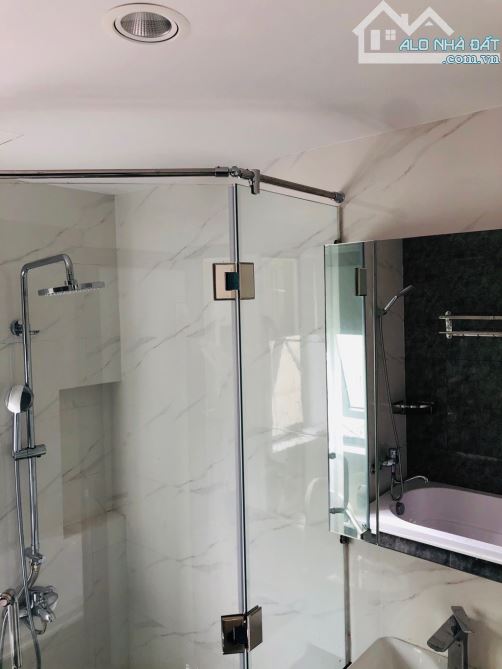 Tòa căn hộ mặt tiền Mỹ An view công viên 9 tầng dt khủng 110tr/ tháng - 3