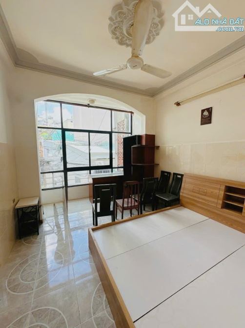 KHU VIP DÂN TRÍ - NHÀ 3 TẦNG SÂN THƯỢNG - ĐẤT THÁNH - GIÁ CHỈ 5.X TỶ. - 3