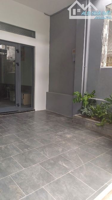 SẬP HẦM_NHÀ MỚI ĐẸP KIỆT TRẦN VĂN DƯ_ĐI BỘ RA BIỂN_DT 117M2_NGANG 5.4M_CHỈ 7.95 TỶ - 3