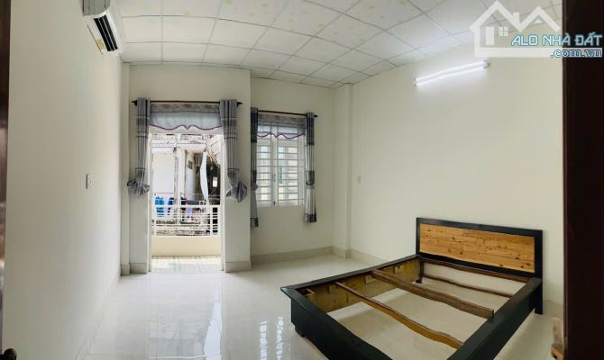 Bán nhà trệt lầu diện tích rộng gần hẻm 51 - 3