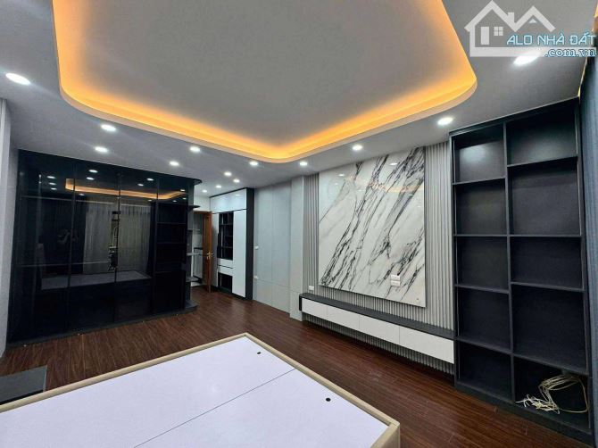 Độc quyền! Nguyễn Chí Thanh , ngõ thông, 35m ra ô tô, ngõ to, nhà mới, 41m2*5T - 3
