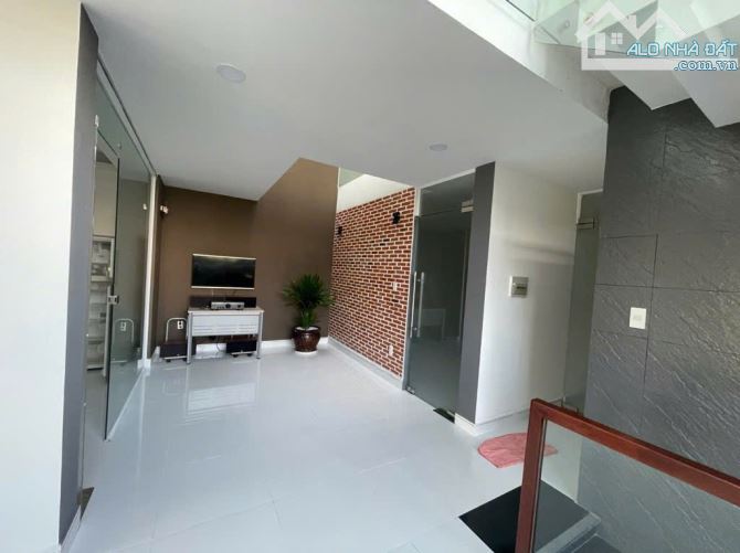 BIỆT THỰ 4 TẦNG KHU NHÀ Ở KIẾN Á – DT 200M² – PHƯỚC LONG B, Q9 - 3