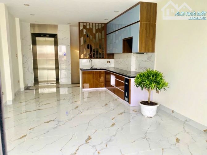 Bán Nhà Thạch Bàn 7 TẦNG THANG MÁY chỉ 9 tỷ-Ô TÔ-FULL NỘI THẤT-MỚI TINH-SỔ VUÔNG-PHÁP LÝ - 3
