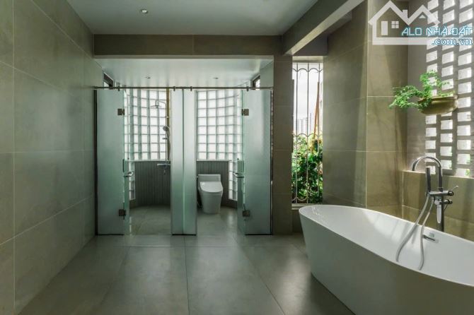 Bán căn villa hiện đại phong cách tối giản , đi bộ ra biển 5’ , cách biển 150m. Nha Trang - 3