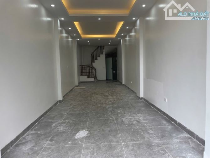 Bán gấp nhà tái định Cư Quỳnh đô ,ô tô ,phân lô ,vỉa hè giá đầu tư giá 7.8 tỷ - 3