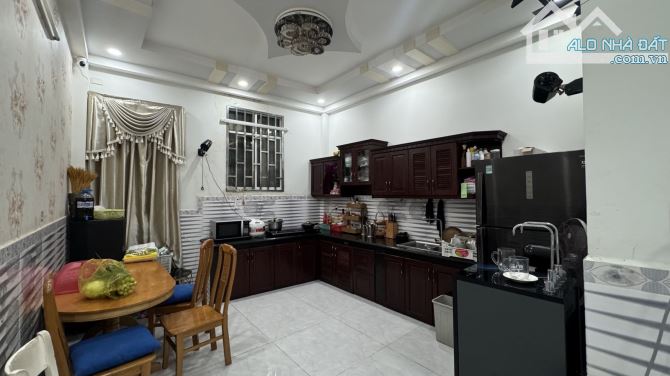 Bán nhà đẹp 3 tầng ,xe hơi đỗ cửa.Cao Lỗ,Quận 8.Giá 8.7 tỷ. - 3