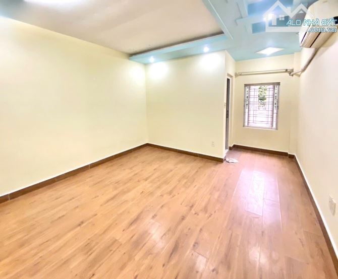 Lô 22 Lê Hồng Phong - hơn 9 Tỷ - 60m2 - 5 Tầng - đang cho thuê 15tr - 3